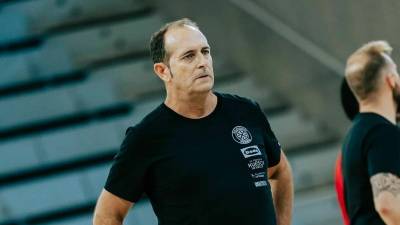 Jose Nolasco seguirá al frente de Bada Huesca en División Honor Plata