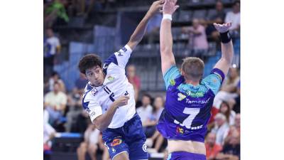 Extraordinario debut de Marcos Fis en Asobal con 10 goles