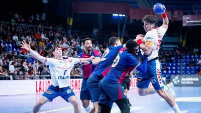 Fraikin Granollers asalta el Palau y aplaza el alirón del Barça