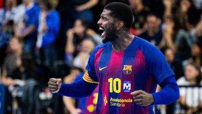 Dika Mem promete implicación total hasta su último día en el Barça