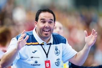 Rocamora se estrena con victoria al frente de las Guerreras