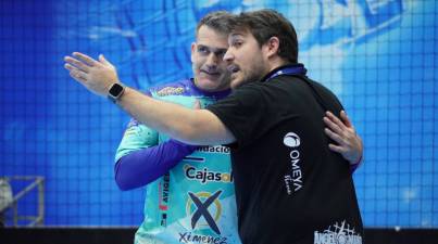 Importante victoria de Puente Genil en Huesca. Sin cambios en la zona alta de la Asobal