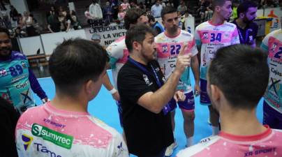 Triunfo clave para Angel Ximenez Puente Genil ante Bathco Torrelavega que da alas al Bidasoa