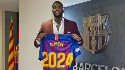 El Barcelona blinda el contrato de Dika Mem hasta 2024