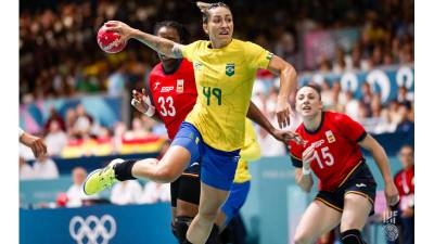 Dura derrota de las Guerreras ante Brasil para comenzar los Juegos Olímpicos