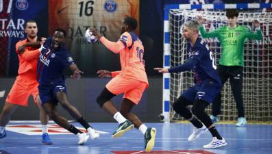 El Barça gana al PSG con otro partido colosal de Emil Nielsen