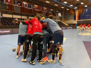 Los Hispanos Junior debutan en el Europeo con victoria ante Francia