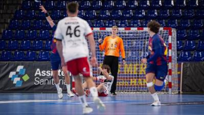 El Barça apaliza al Nava con Hallgrimsson y Dani Fernandez estelares