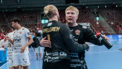 Emil Nielsen destaca en la primera victoria del One Veszprem