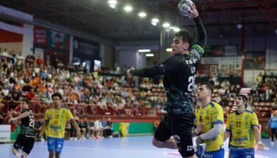 Jokin Aja releva a Abel Serdio en la convocatoria de los Hispanos