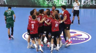 Rodrigo Salinas le da al Proin Sevilla su primera victoria en Liga Asobal sobre la bocina