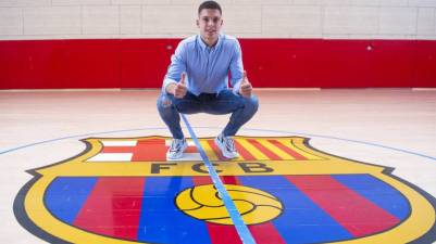 El Barcelona confirma el fichaje de Domen Makuc hasta 2024