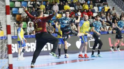 Gonzalo Pérez Arce tiraniza la tabla de goleadores de Liga Asobal y roza registros históricos