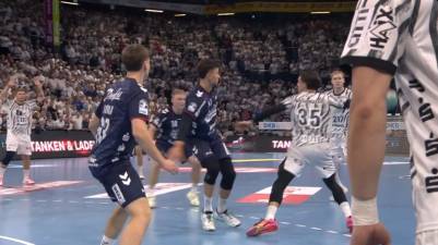La exhibición de Domen Makuc no le basta a THW Kiel para ganar el derbi ante Flensburg-Handewitt